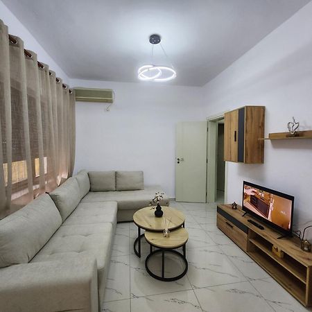 Nevi Apartment Tirana Exteriör bild